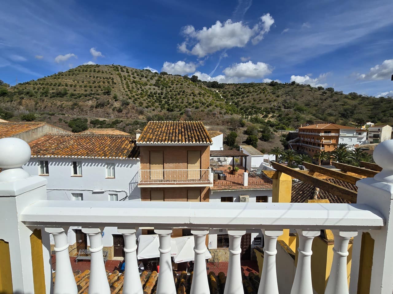 4 bedroom Villa for sale in Vinuela - € 193,000 (Ref: 8846601)