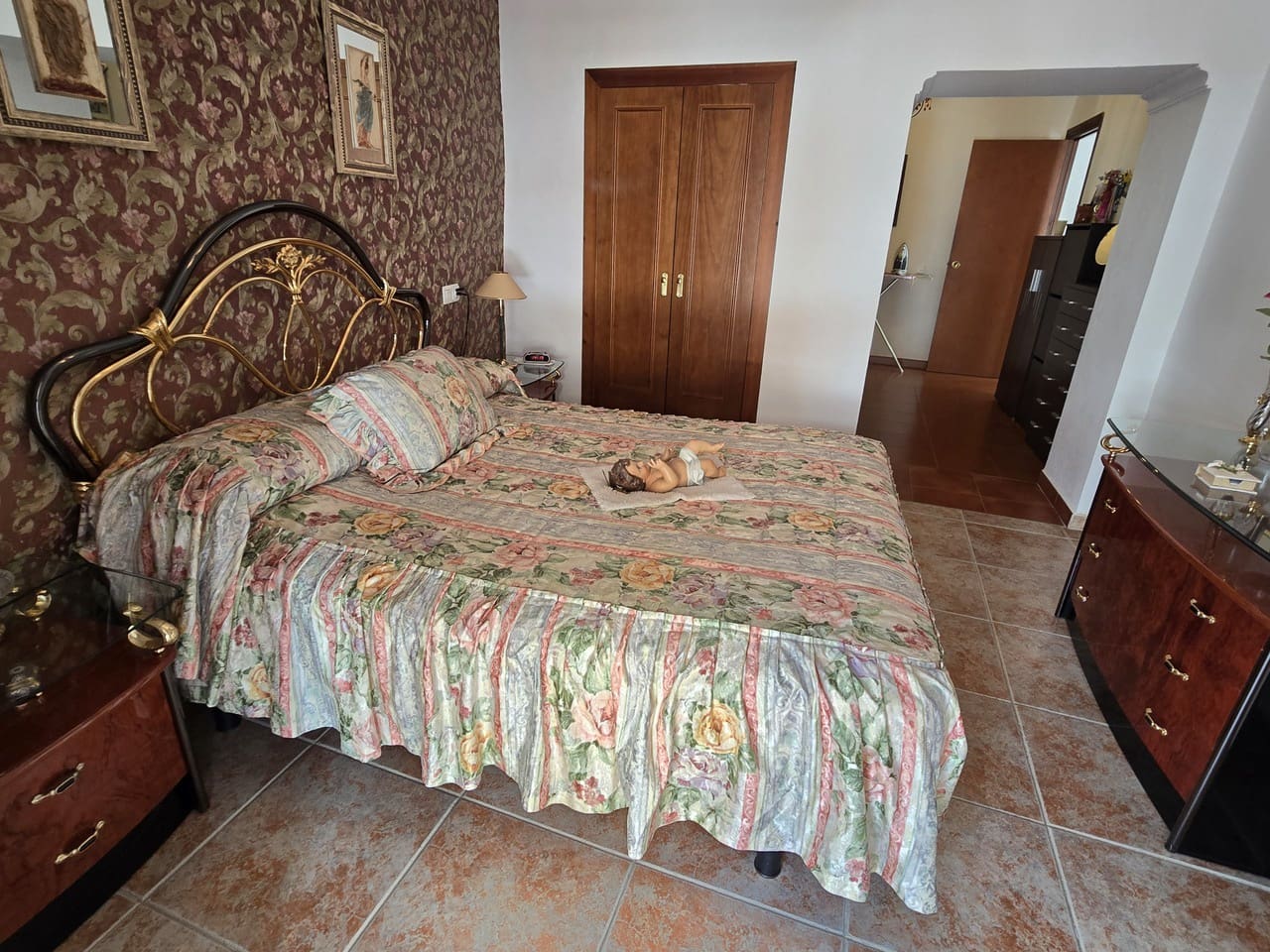 4 bedroom Villa for sale in Vinuela - € 193,000 (Ref: 8846601)