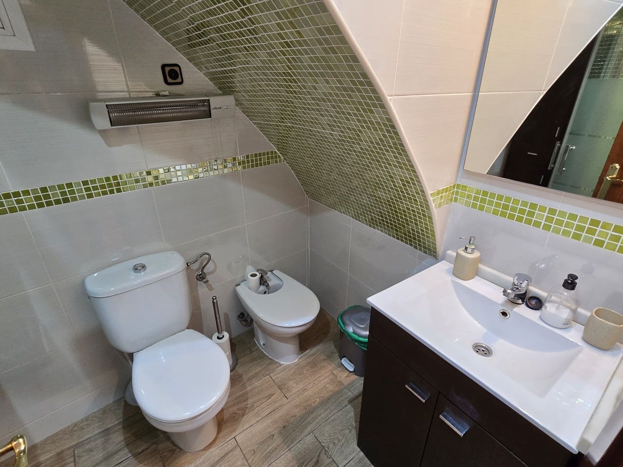 4 bedroom Villa for sale in Vinuela - € 193,000 (Ref: 8846601)