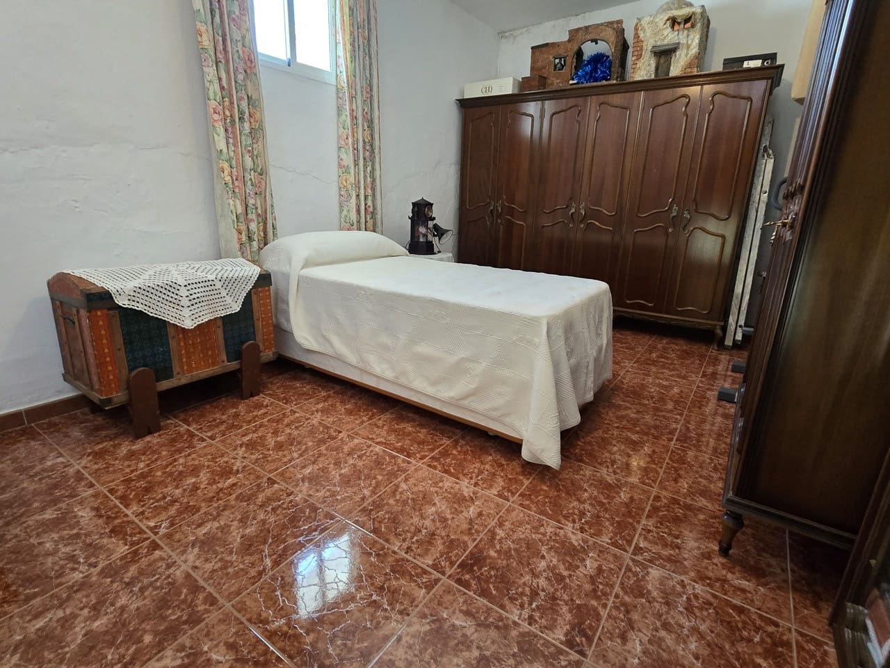 4 bedroom Villa for sale in Vinuela - € 193,000 (Ref: 8846601)