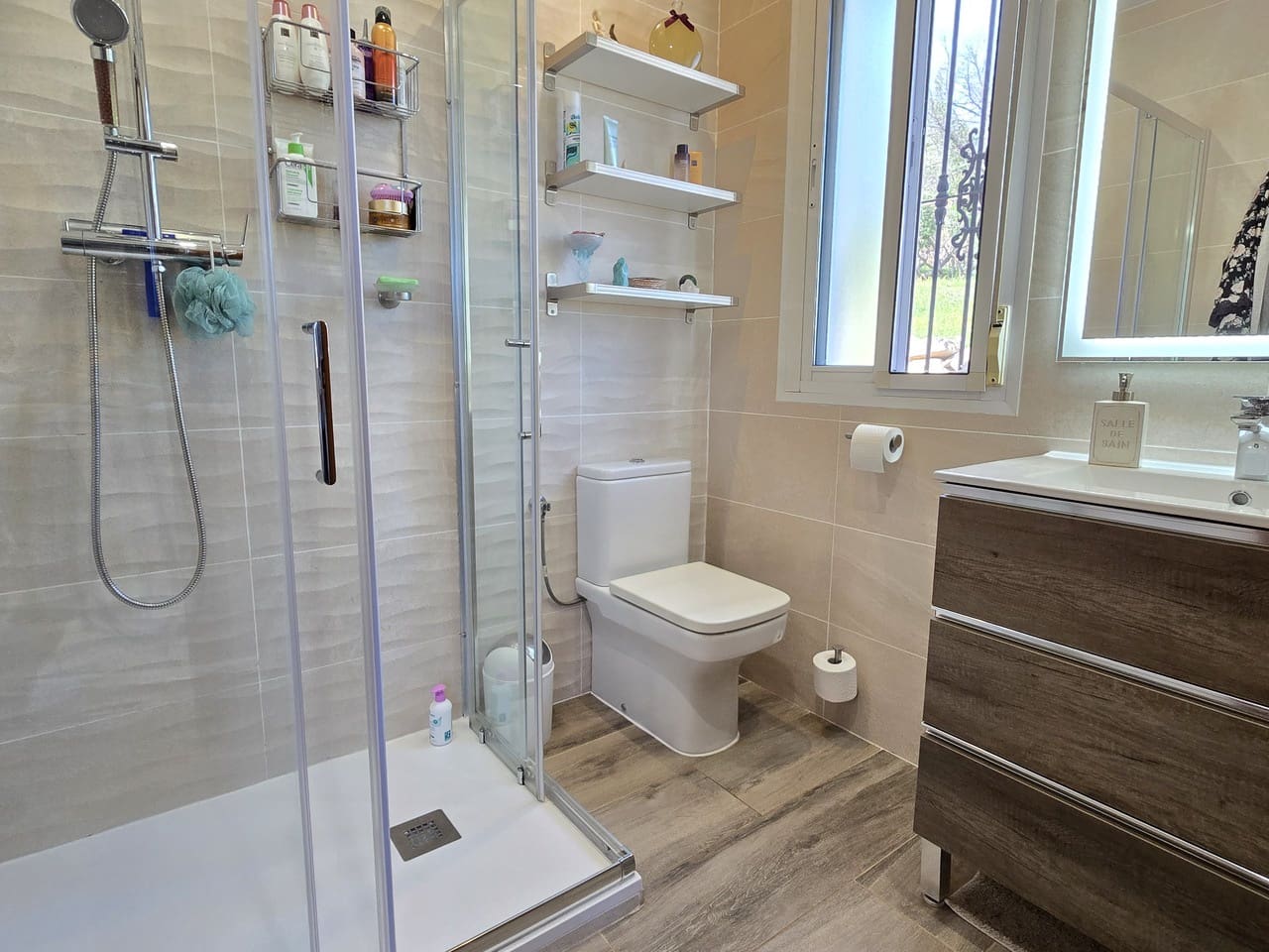 3 soveværelse Villa til salg i Alcaucin med swimmingpool garage - € 374.950 (Ref: 8868483)