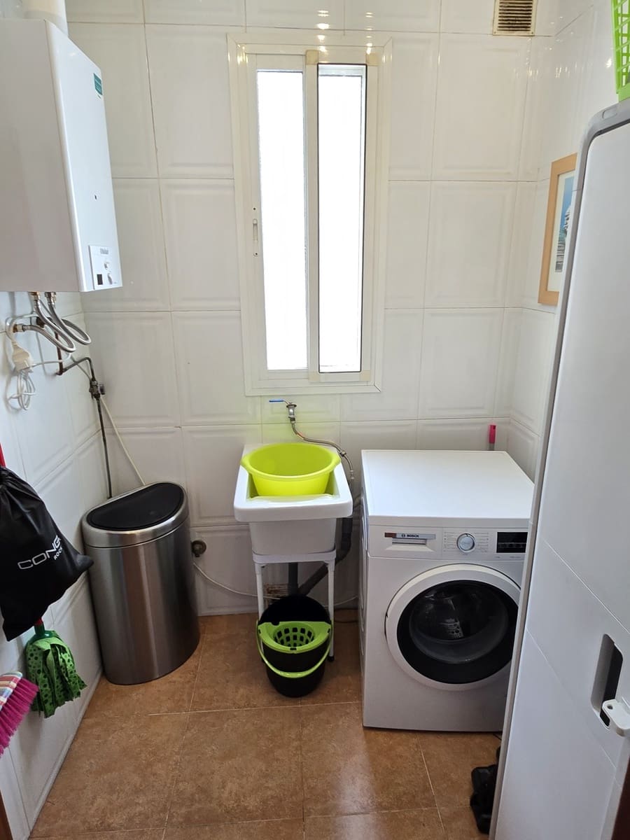 3 soveværelse Villa til salg i Alcaucin med swimmingpool garage - € 374.950 (Ref: 8868483)