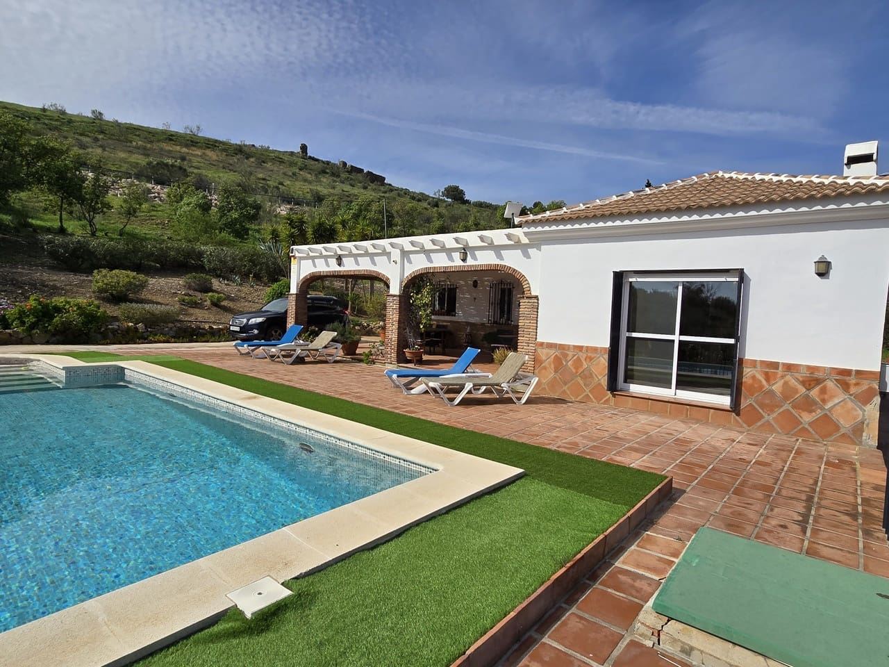 3 soveværelse Villa til salg i Alcaucin med swimmingpool garage - € 374.950 (Ref: 8868483)