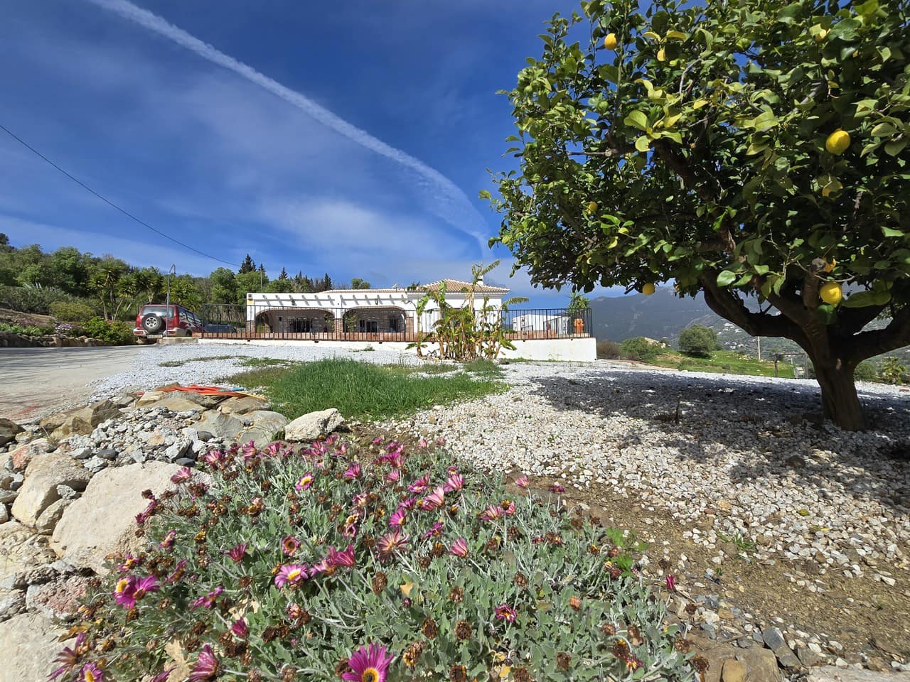 3 soveværelse Villa til salg i Alcaucin med swimmingpool garage - € 374.950 (Ref: 8868483)