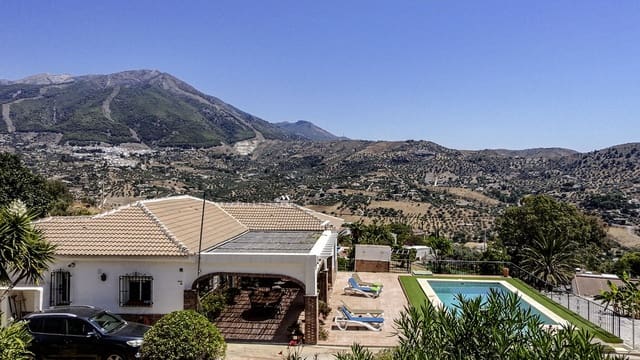 3 sypialnia Willa na sprzedaż w Alcaucín z basenem garażem - 374 950 € (Ref: 8868483)