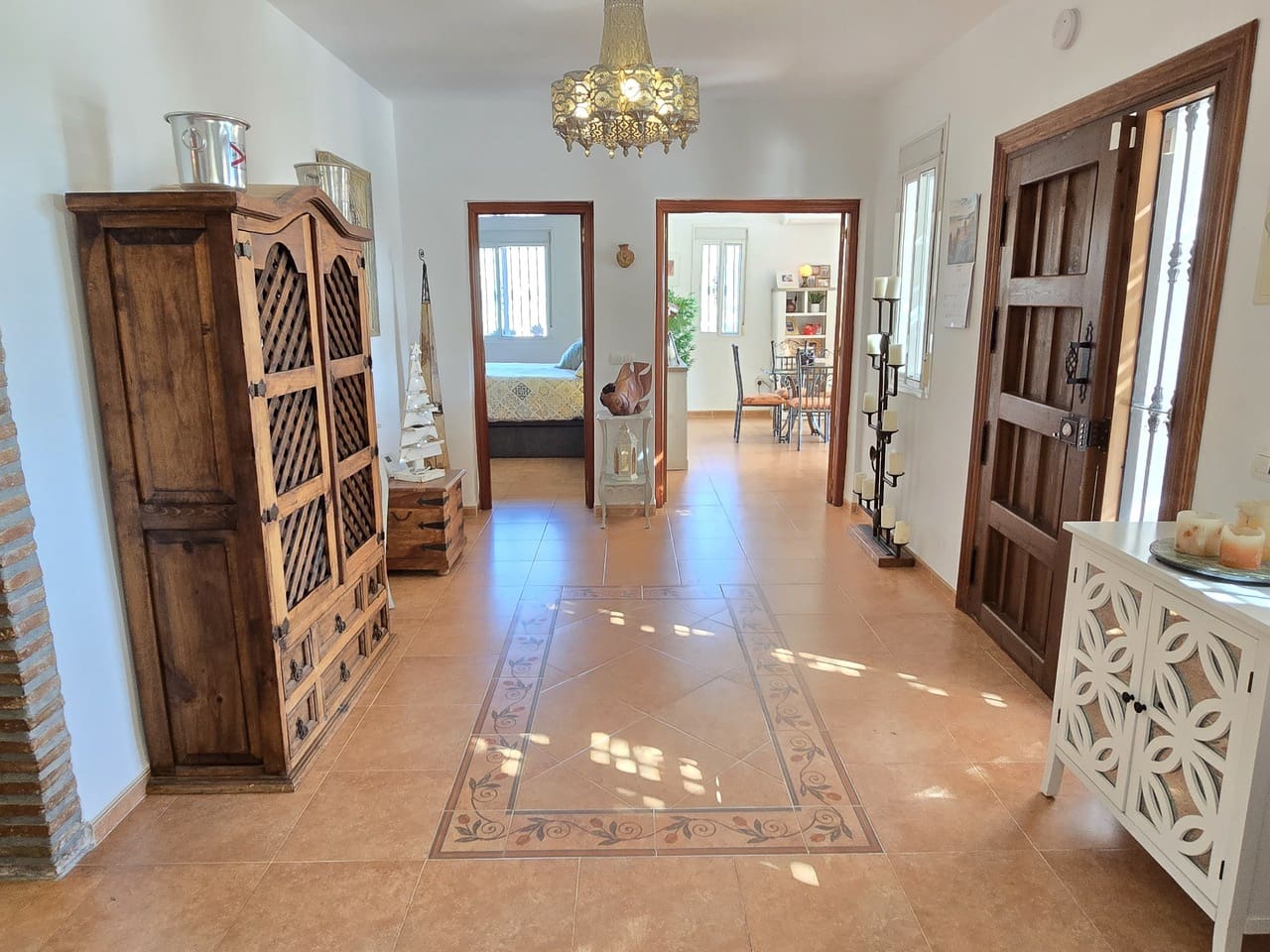 3 sypialnia Willa na sprzedaż w Alcaucin z basenem garażem - 374 950 € (Ref: 8868483)