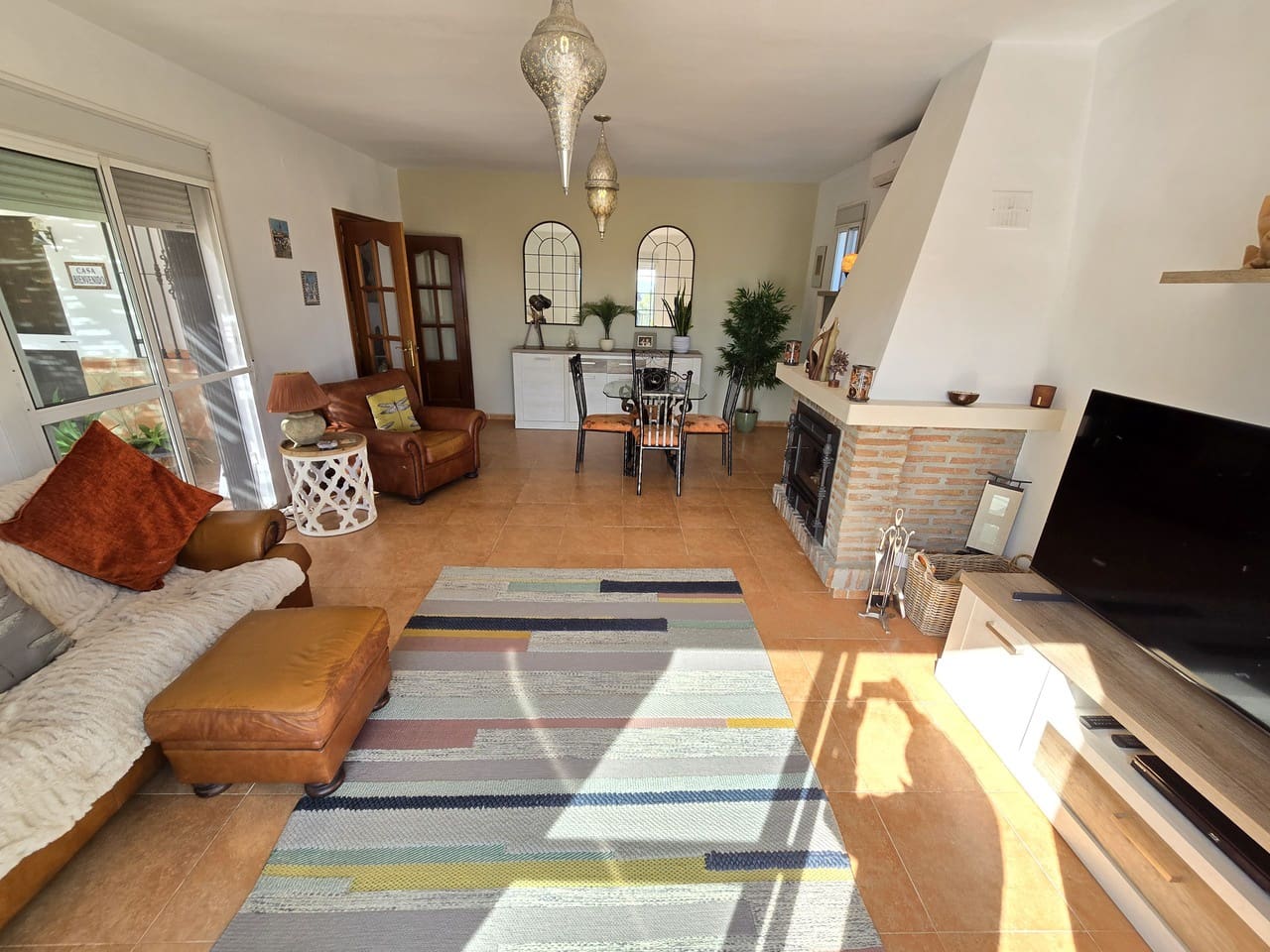 3 sypialnia Willa na sprzedaż w Alcaucin z basenem garażem - 374 950 € (Ref: 8868483)