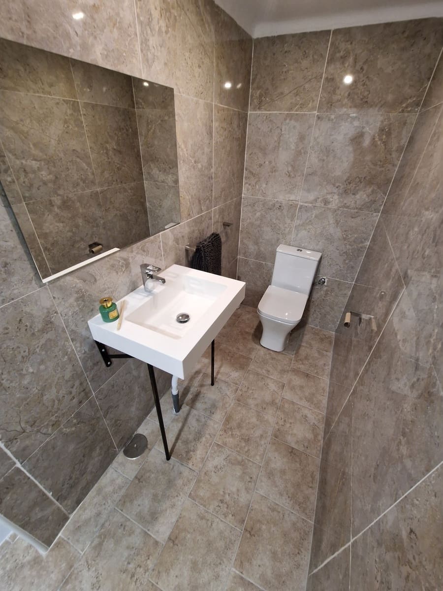 5 slaapkamer Huis te koop in Vinuela met zwembad - € 385.000 (Ref: 8917392)