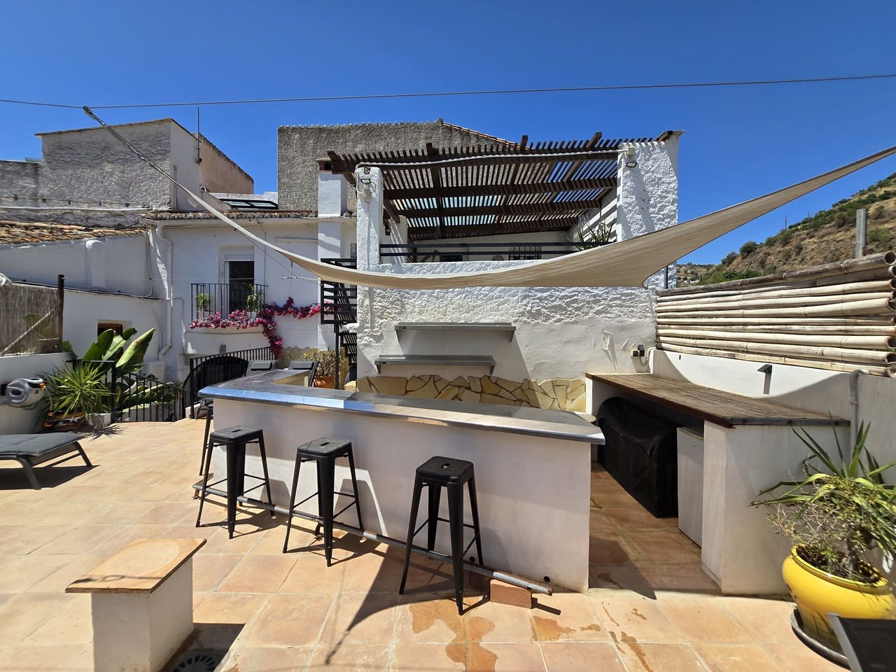 5 bedroom Townhouse for sale in Vinuela with pool - € 385,000 (Ref: 8917392)