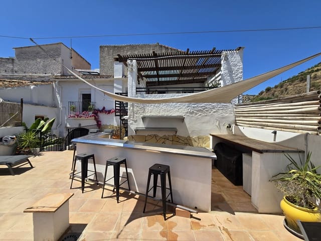 5 chambre Maison de Ville à vendre à Viñuela avec piscine - 385 000 € (Ref: 8917392)