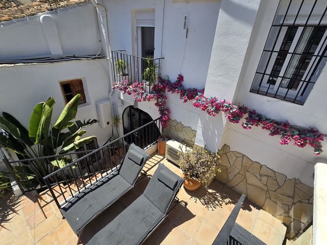 5 chambre Maison de Ville à vendre à Viñuela avec piscine - 385 000 € (Ref: 8917392)