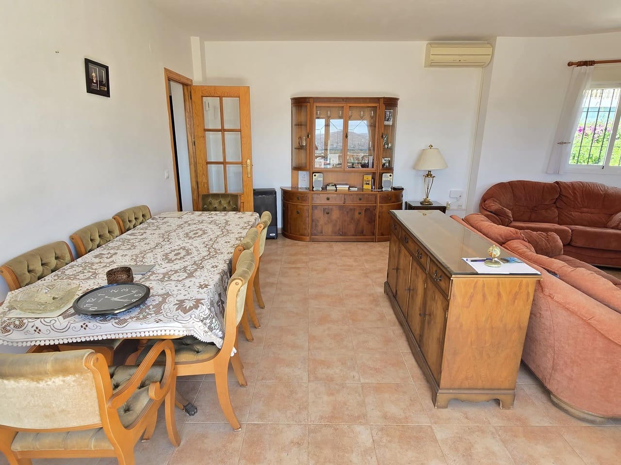 3 sypialnia Willa na sprzedaż w Alcaucin z basenem garażem - 420 000 € (Ref: 8974041)