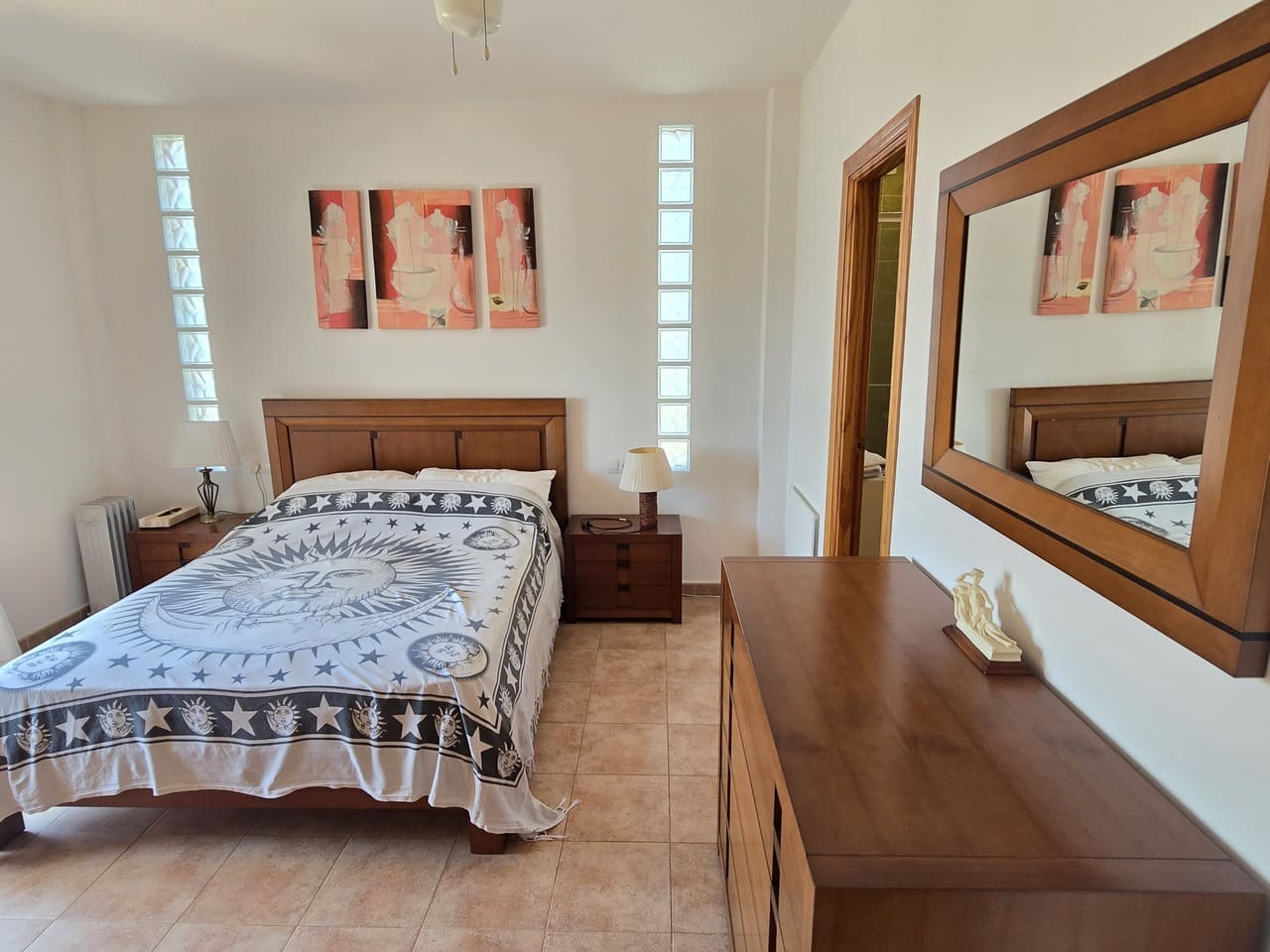 3 sypialnia Willa na sprzedaż w Alcaucin z basenem garażem - 420 000 € (Ref: 8974041)