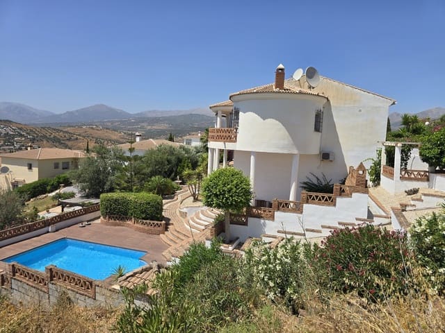 3 sypialnia Willa na sprzedaż w Alcaucín z basenem garażem - 420 000 € (Ref: 8974041)