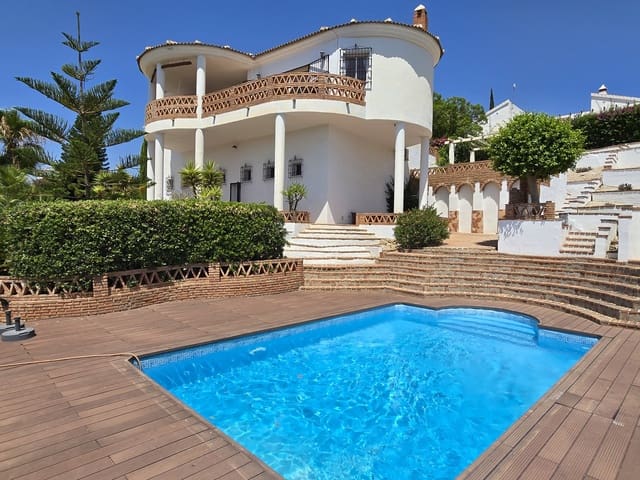 3 soveværelse Villa til salg i Viñuela med swimmingpool garage - € 420.000 (Ref: 8974041)