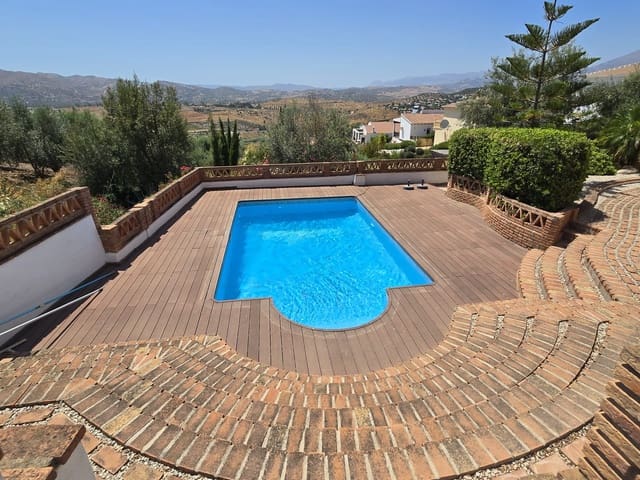 3 sypialnia Willa na sprzedaż w Alcaucín z basenem garażem - 420 000 € (Ref: 8974041)