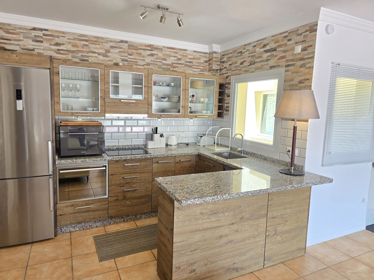 4 soveværelse Villa til salg i Alcaucin med swimmingpool garage - € 795.000 (Ref: 9031458)