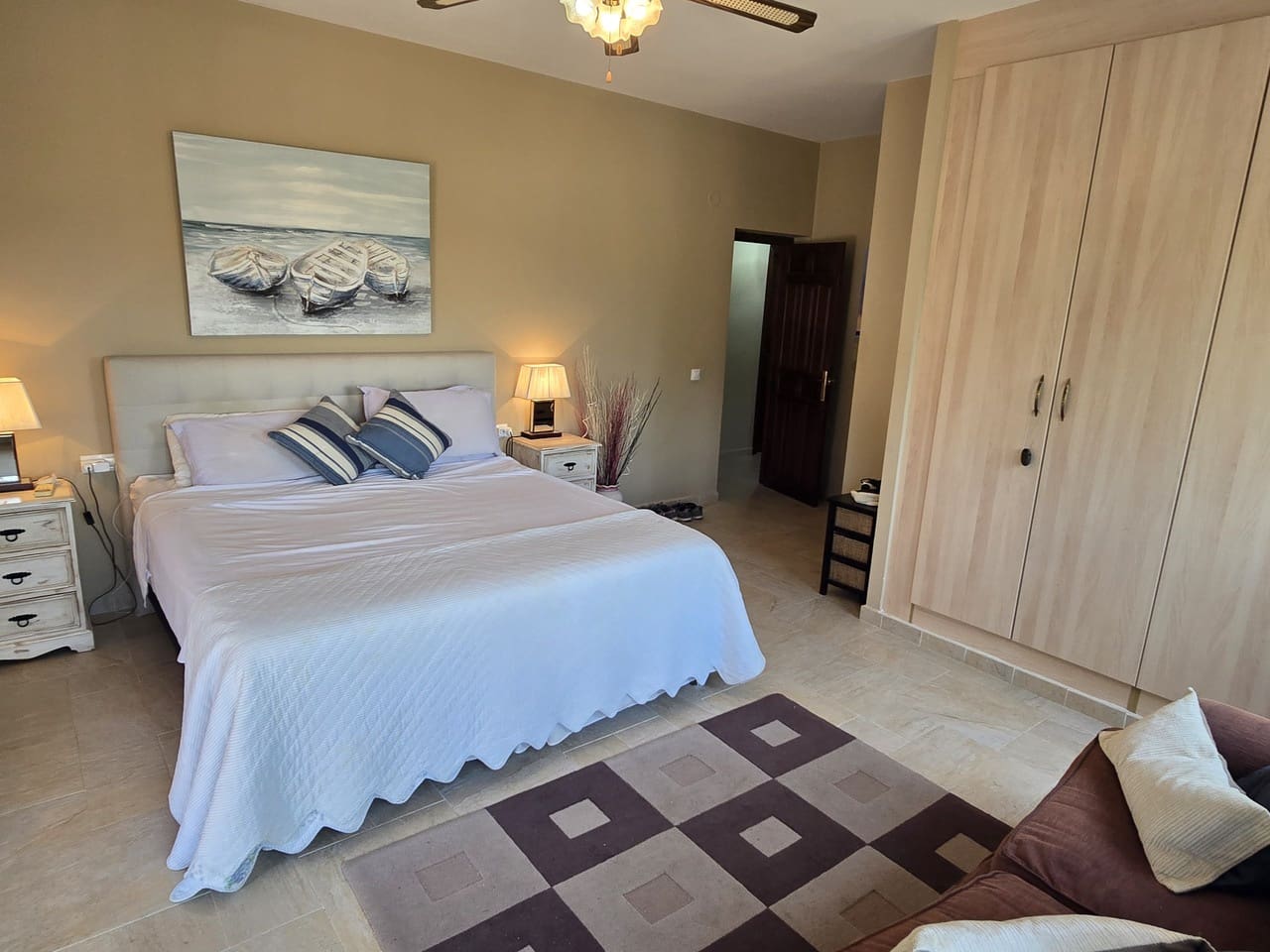 3 soveværelse Villa til salg i Alcaucin med swimmingpool garage - € 589.950 (Ref: 9050717)