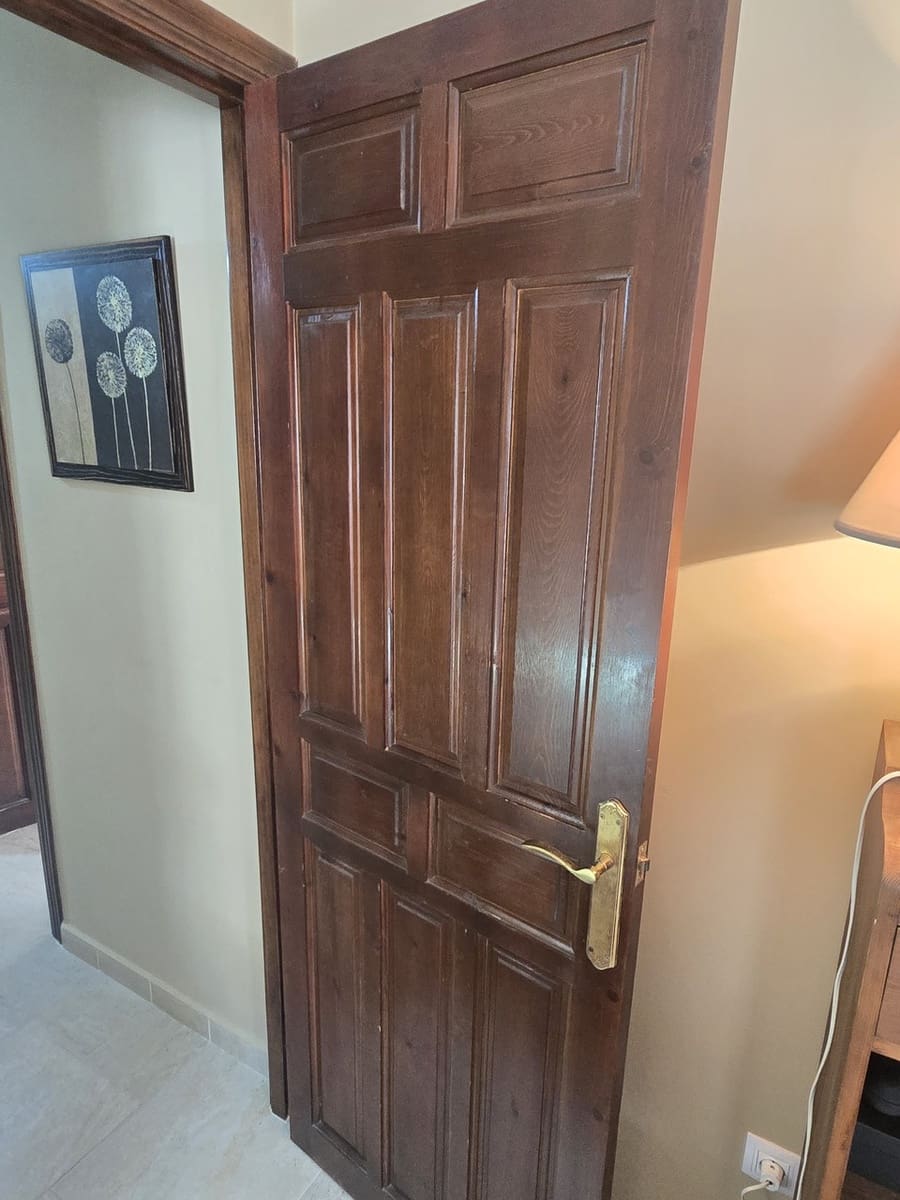 3 soveværelse Villa til salg i Alcaucin med swimmingpool garage - € 589.950 (Ref: 9050717)