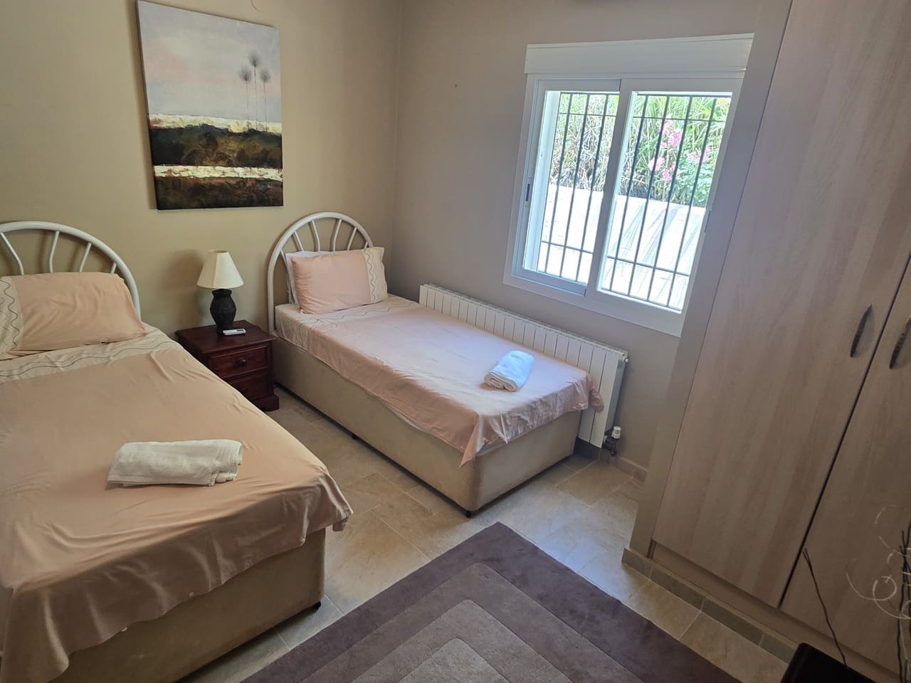 3 soveværelse Villa til salg i Alcaucin med swimmingpool garage - € 589.950 (Ref: 9050717)