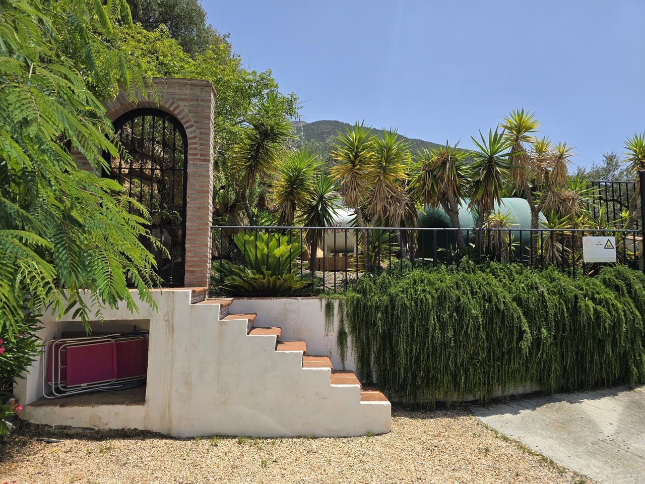 3 soveværelse Villa til salg i Alcaucin med swimmingpool garage - € 589.950 (Ref: 9050717)