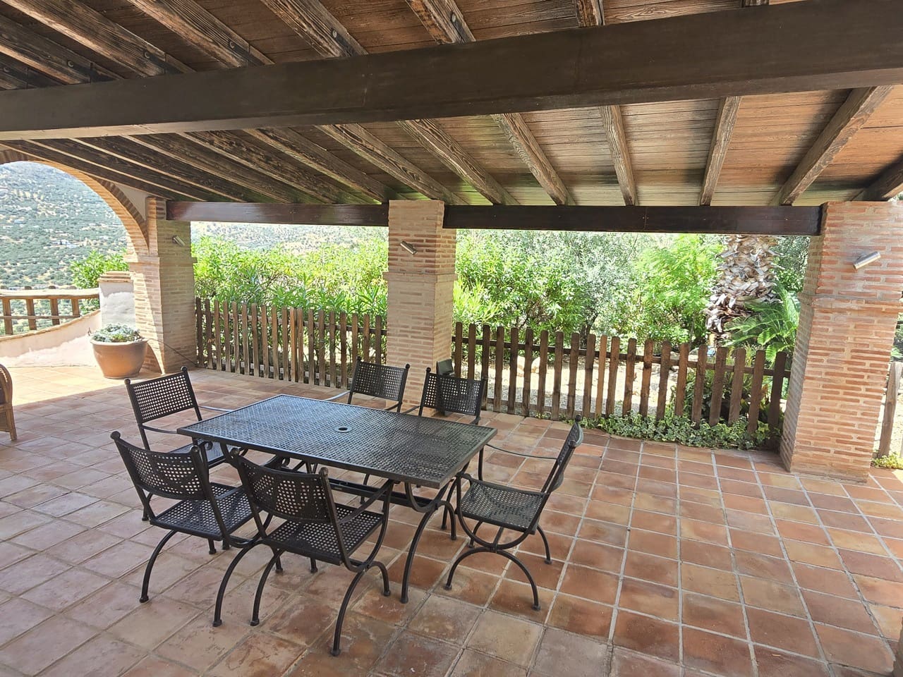 3 soveværelse Villa til salg i Alcaucin med swimmingpool garage - € 545.000 (Ref: 9050717)