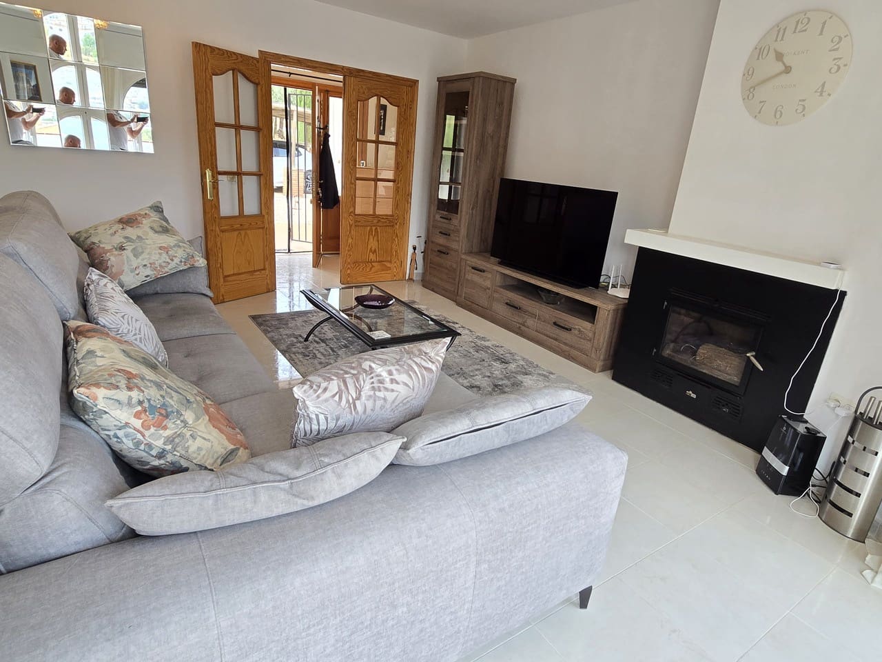 3 soveværelse Villa til salg i Alcaucin med swimmingpool garage - € 345.000 (Ref: 9061538)