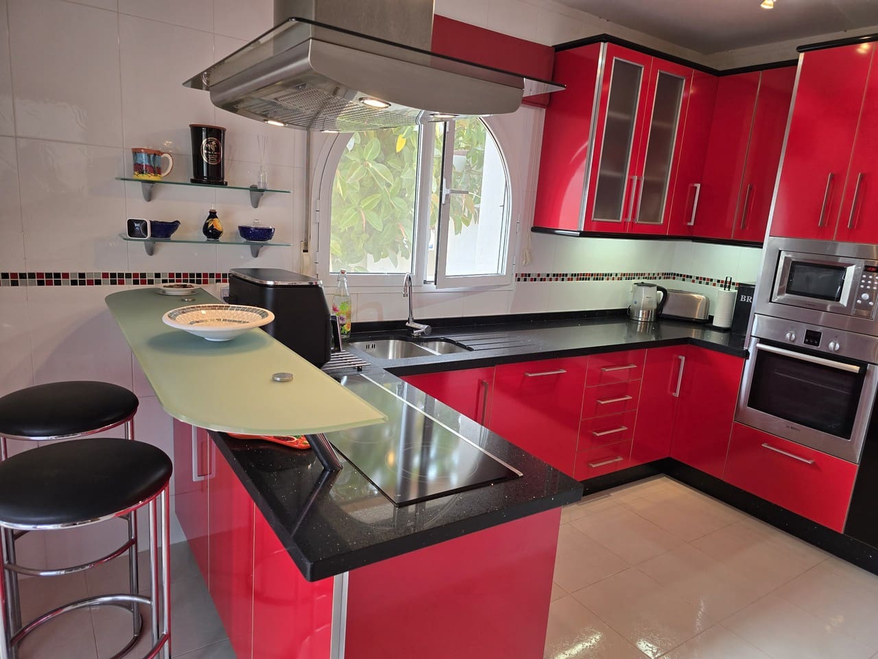 3 soveværelse Villa til salg i Alcaucin med swimmingpool garage - € 345.000 (Ref: 9061538)