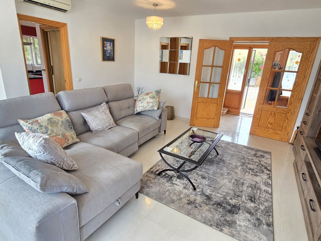 3 soveværelse Villa til salg i Alcaucin med swimmingpool garage - € 345.000 (Ref: 9061538)