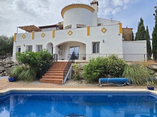 3 soveværelse Villa til salg i Alcaucín med swimmingpool garage - € 379.950 (Ref: 9061538)