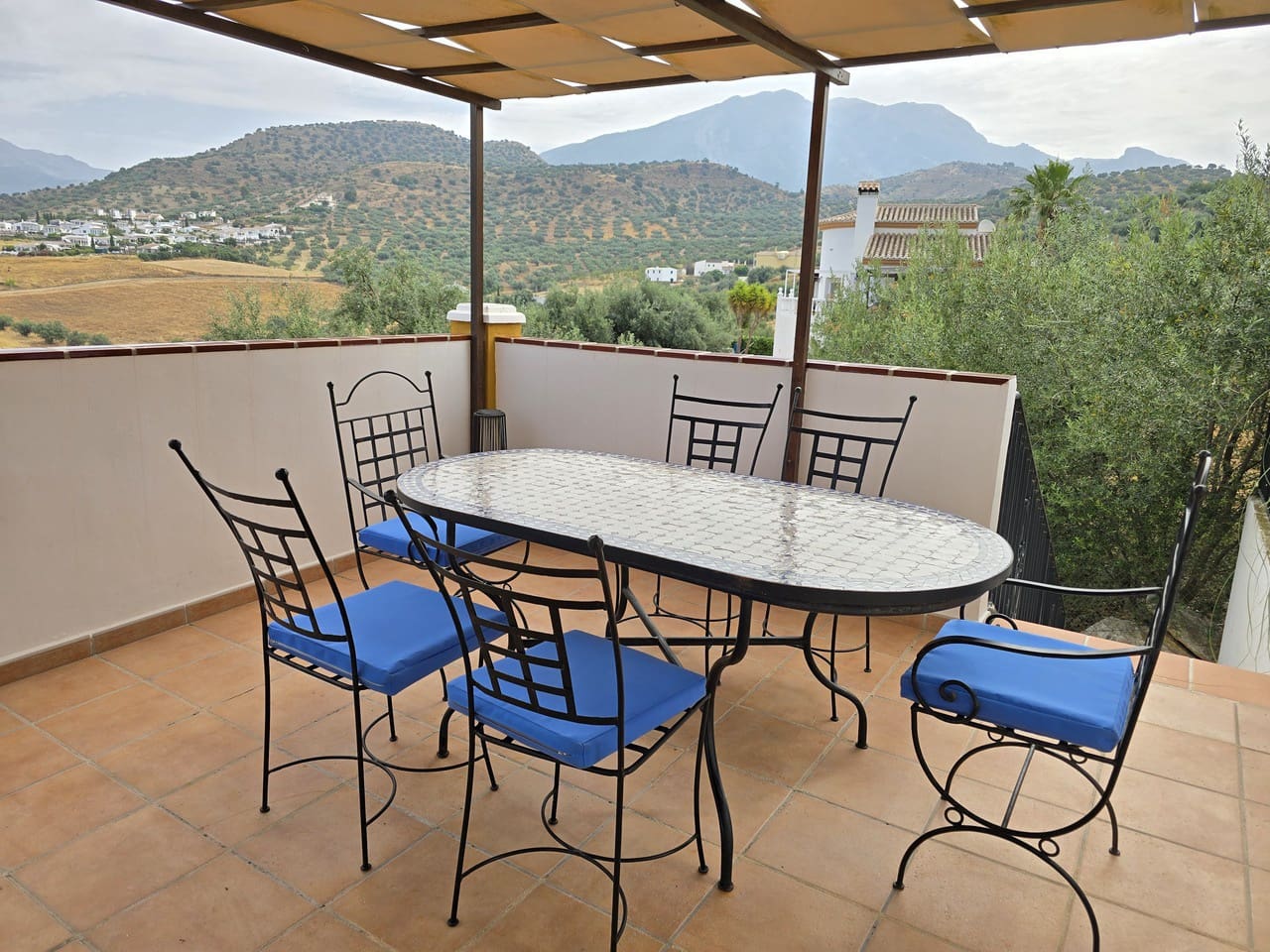 3 soveværelse Villa til salg i Alcaucin med swimmingpool garage - € 345.000 (Ref: 9061538)