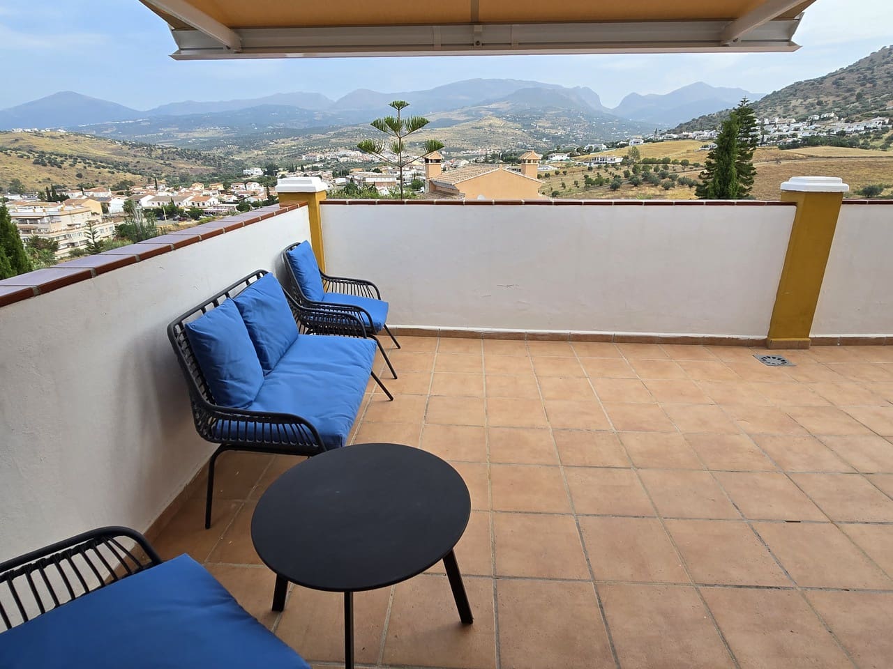 3 soveværelse Villa til salg i Alcaucin med swimmingpool garage - € 345.000 (Ref: 9061538)