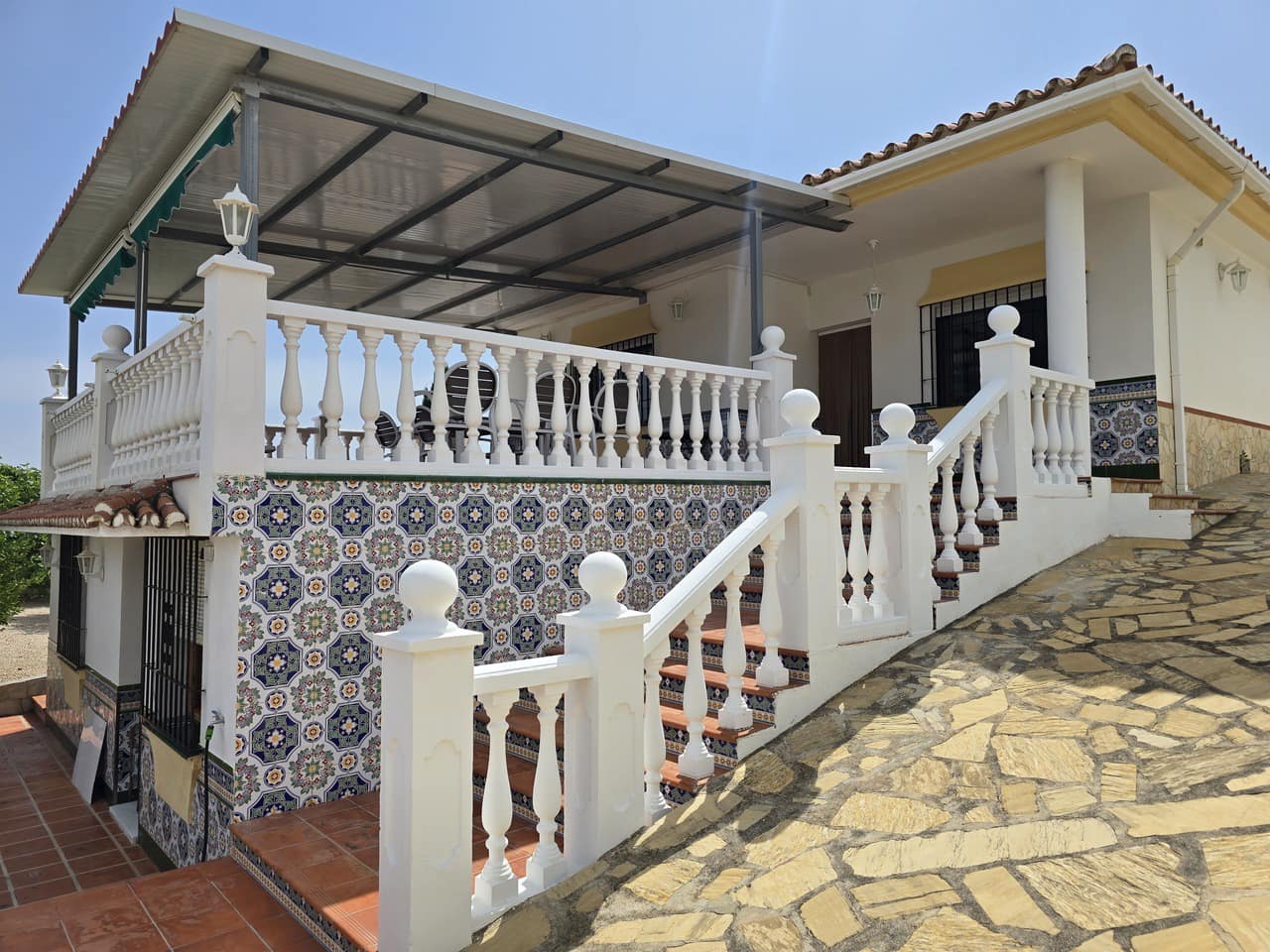 4 bedroom Villa for sale in Periana with pool - € 475,000 (Ref: 9064392)