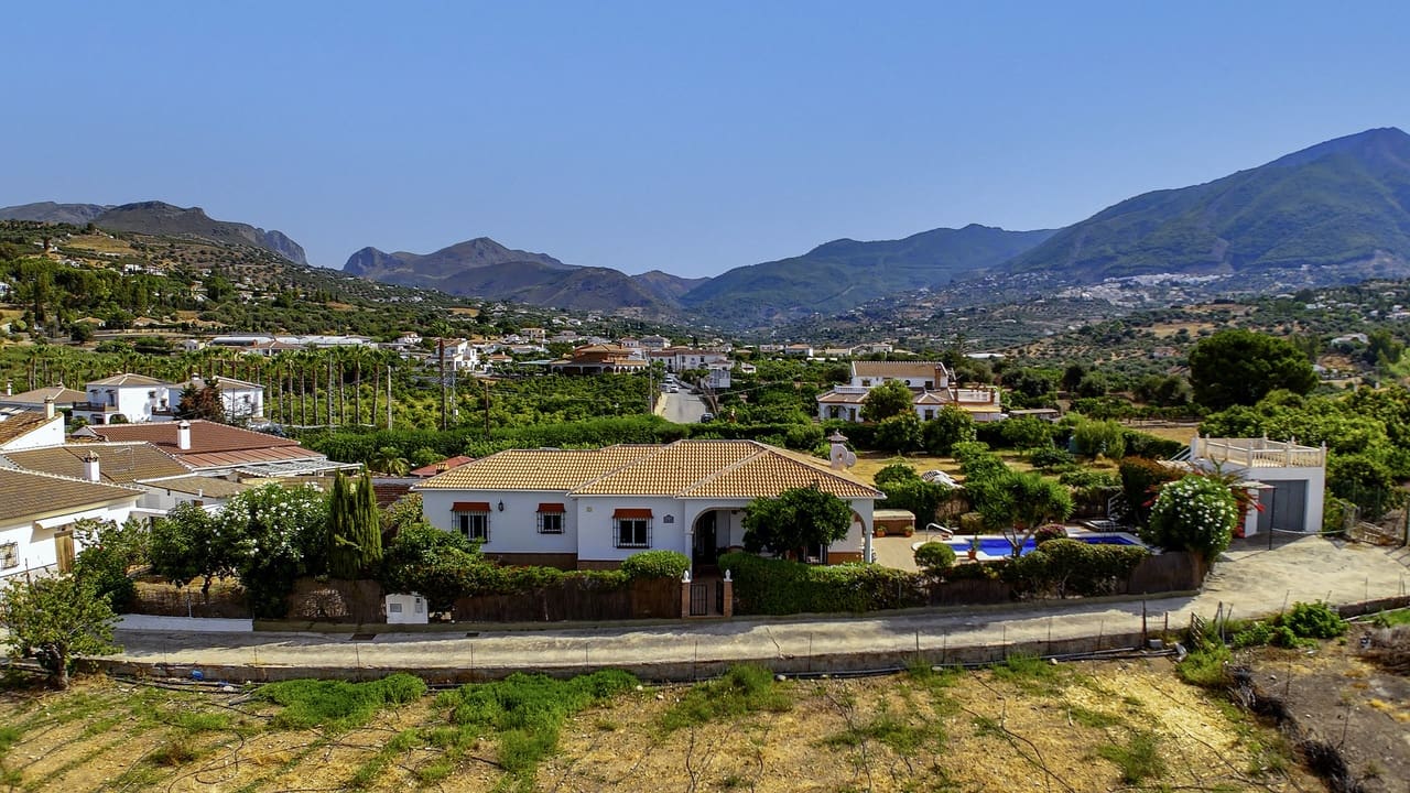 3 sovrum Villa till salu i Venta Baja med pool garage - 325 000 € (Ref: 9108162)