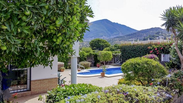 3 sovrum Villa till salu i Venta Baja, Alcaucín med pool garage - 325 000 € (Ref: 9108162)