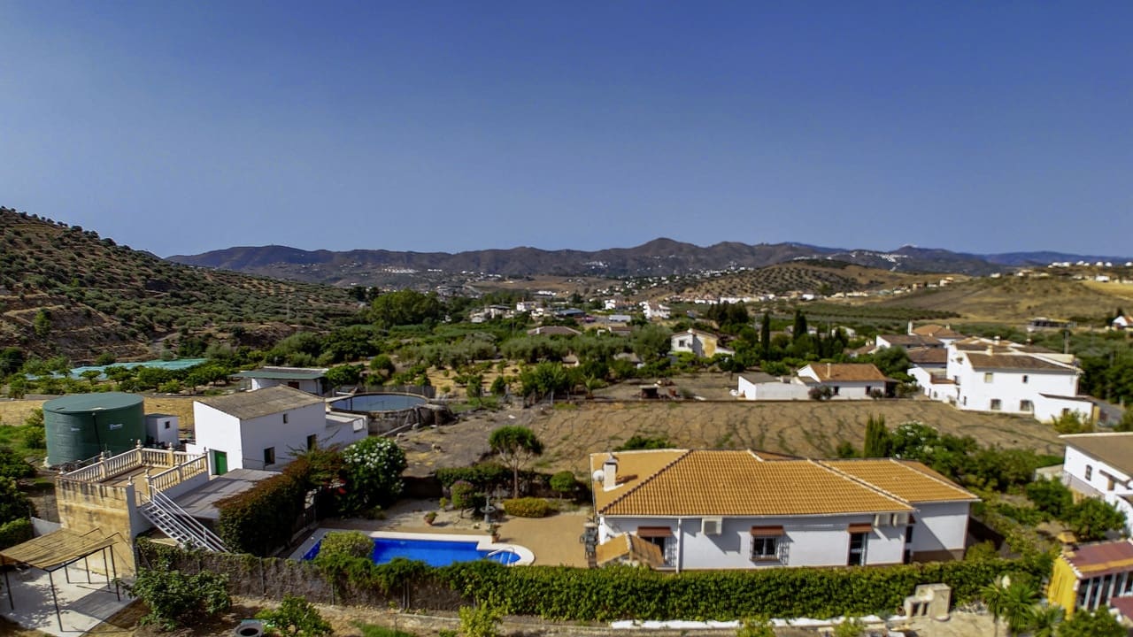 3 sovrum Villa till salu i Venta Baja med pool garage - 325 000 € (Ref: 9108162)
