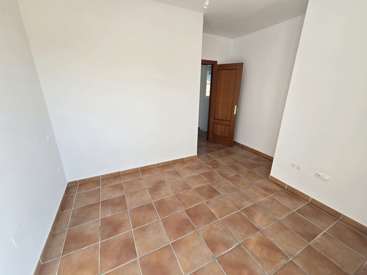 3 sovrum Hus till salu i Alcaucin med pool garage - 160 000 € (Ref: 9161696)