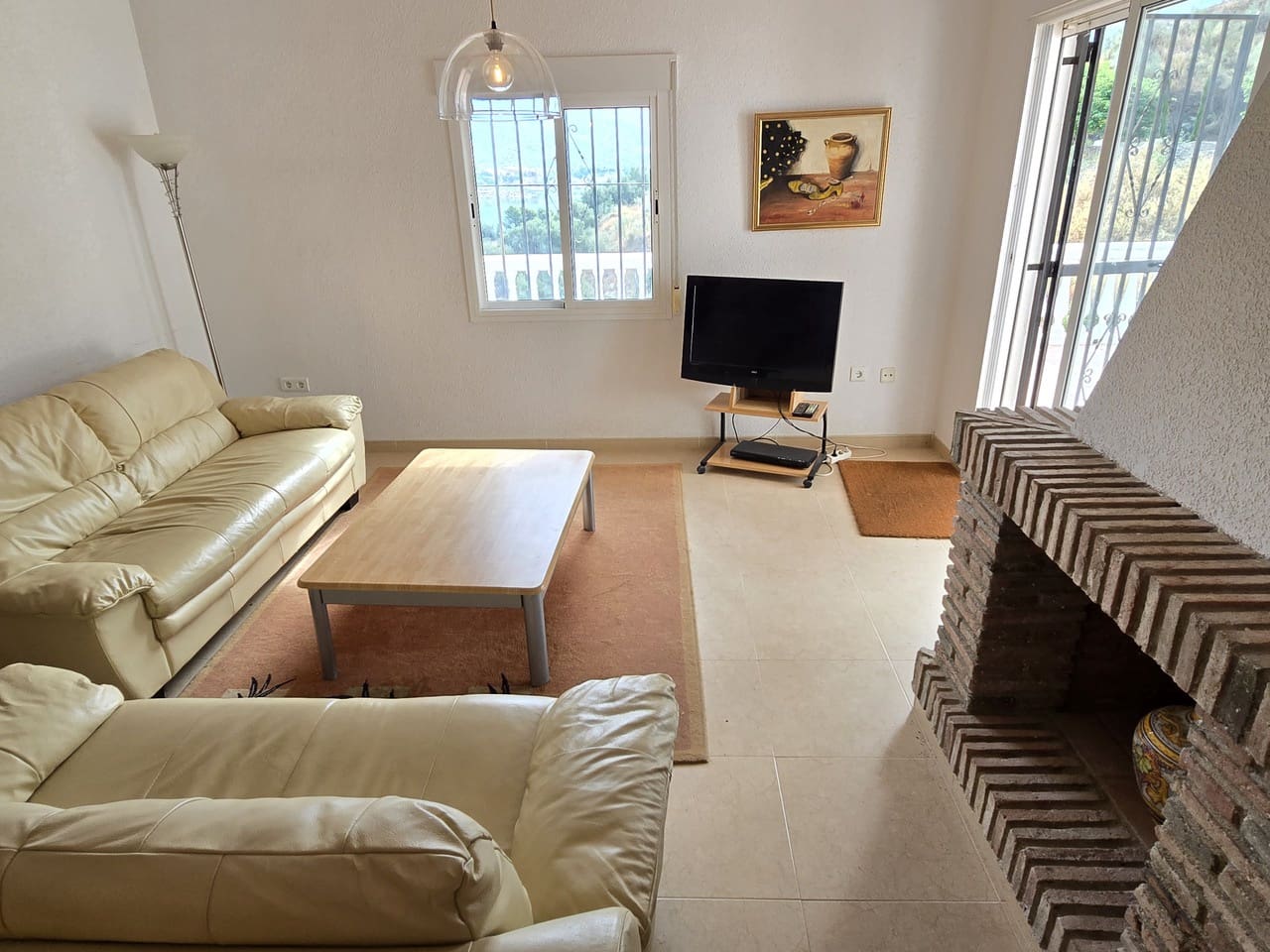 3 soveværelse Villa til salg i Vinuela med swimmingpool garage - € 339.950 (Ref: 9163138)