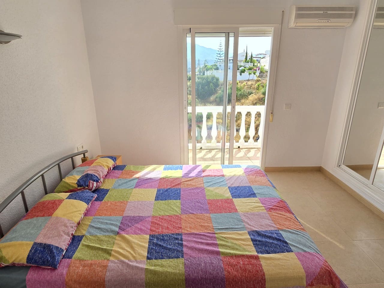 3 soveværelse Villa til salg i Vinuela med swimmingpool garage - € 339.950 (Ref: 9163138)