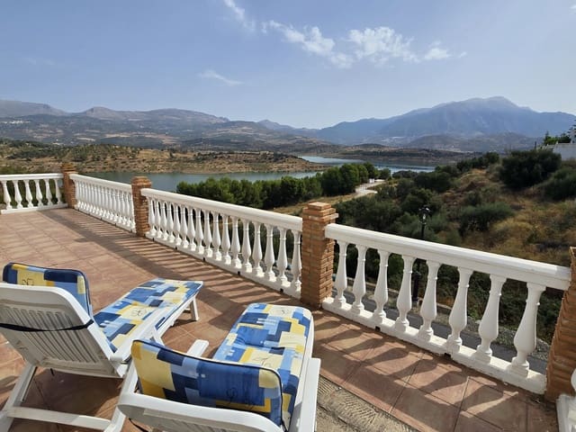 3 soveværelse Villa til salg i Viñuela med swimmingpool garage - € 339.950 (Ref: 9163138)