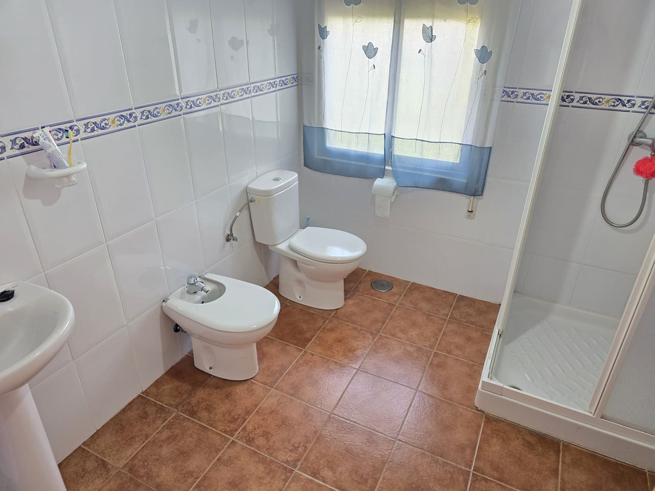 4 sovrum Hus till salu i Alcaucin med pool garage - 369 950 € (Ref: 9164363)