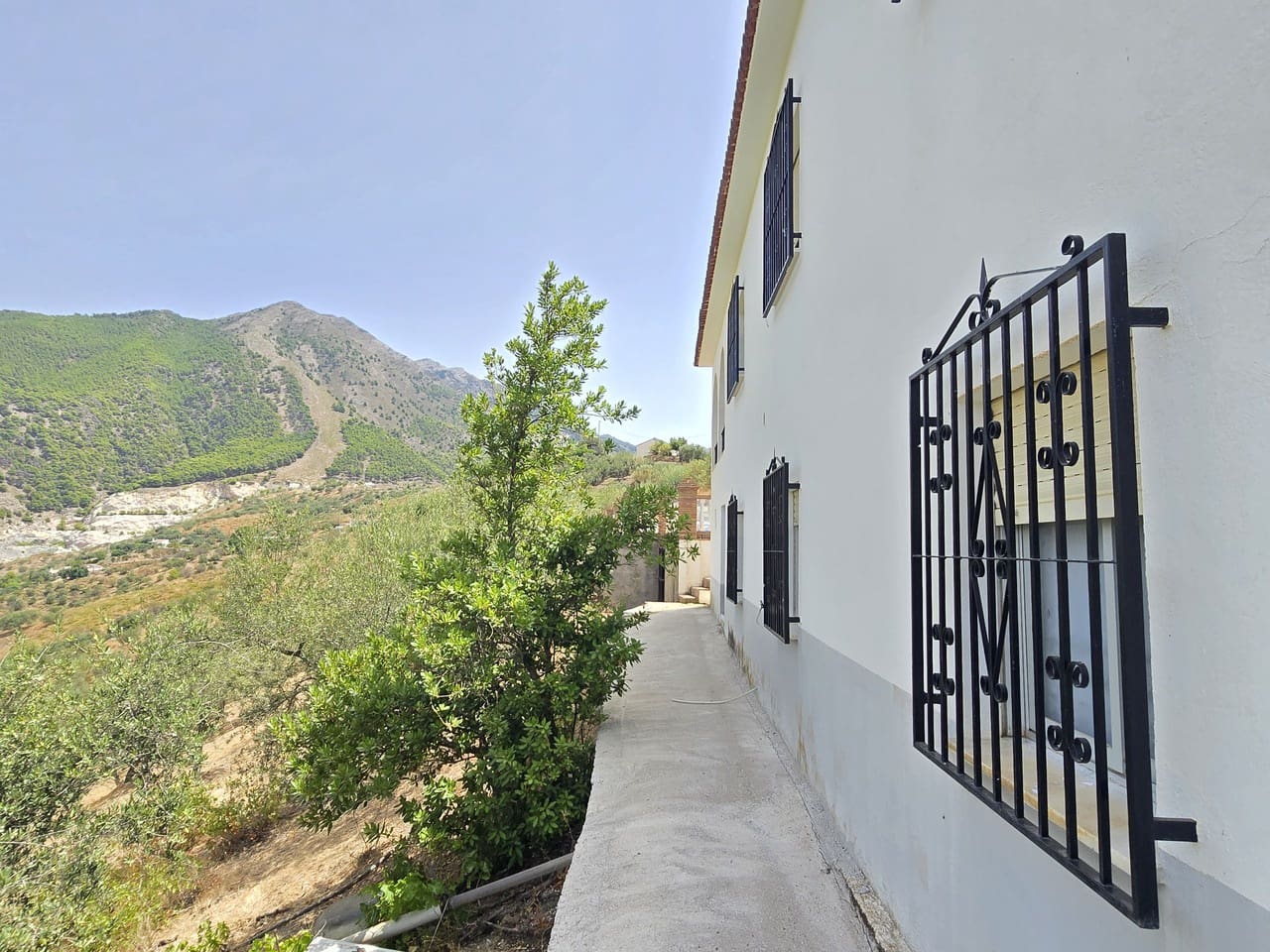 4 sovrum Hus till salu i Alcaucin med pool garage - 369 950 € (Ref: 9164363)