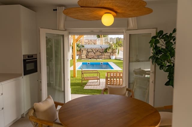 3 soveværelse Villa til salg i Viñuela med swimmingpool garage - € 435.000 (Ref: 9175536)
