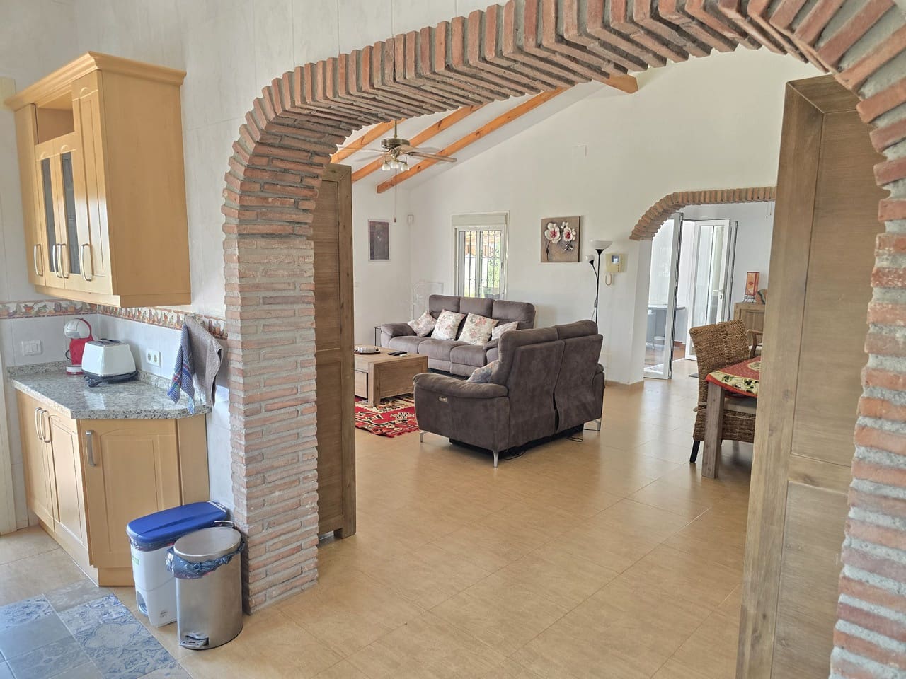 4 soveværelse Villa til salg i Vinuela med swimmingpool garage - € 649.000 (Ref: 9190514)