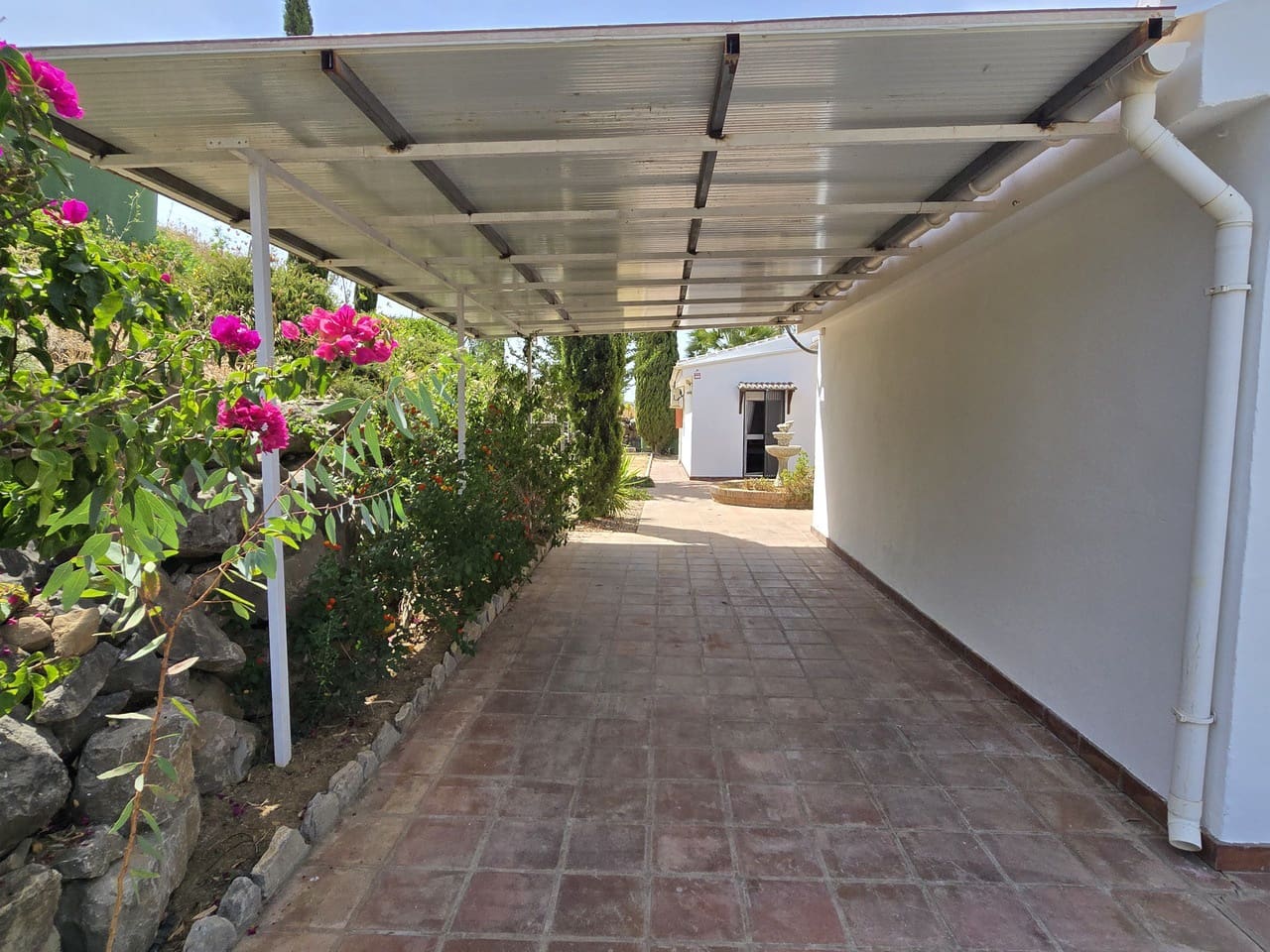 4 soveværelse Villa til salg i Vinuela med swimmingpool garage - € 649.000 (Ref: 9190514)