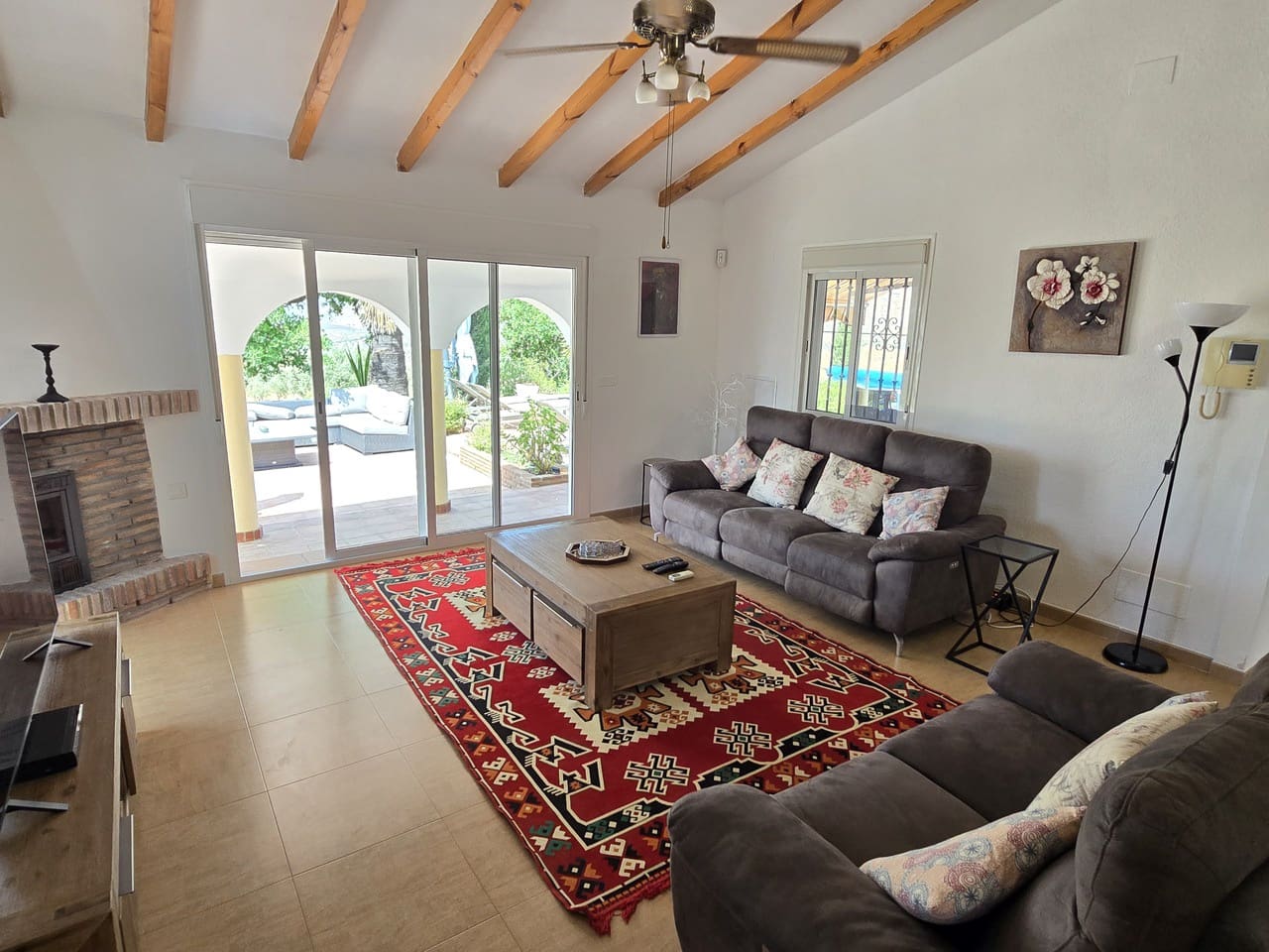 4 soveværelse Villa til salg i Vinuela med swimmingpool garage - € 649.000 (Ref: 9190514)