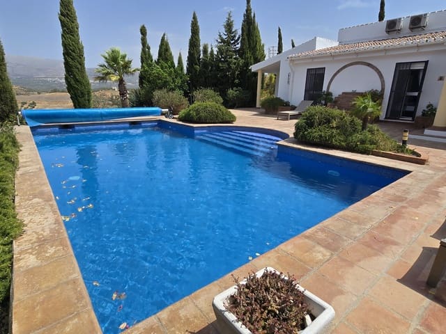 4 soveværelse Villa til salg i Viñuela med swimmingpool garage - € 649.000 (Ref: 9190514)