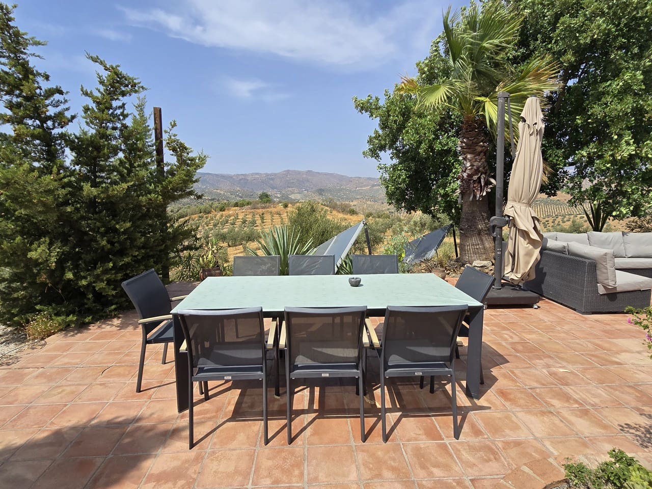 4 soveværelse Villa til salg i Vinuela med swimmingpool garage - € 649.000 (Ref: 9190514)