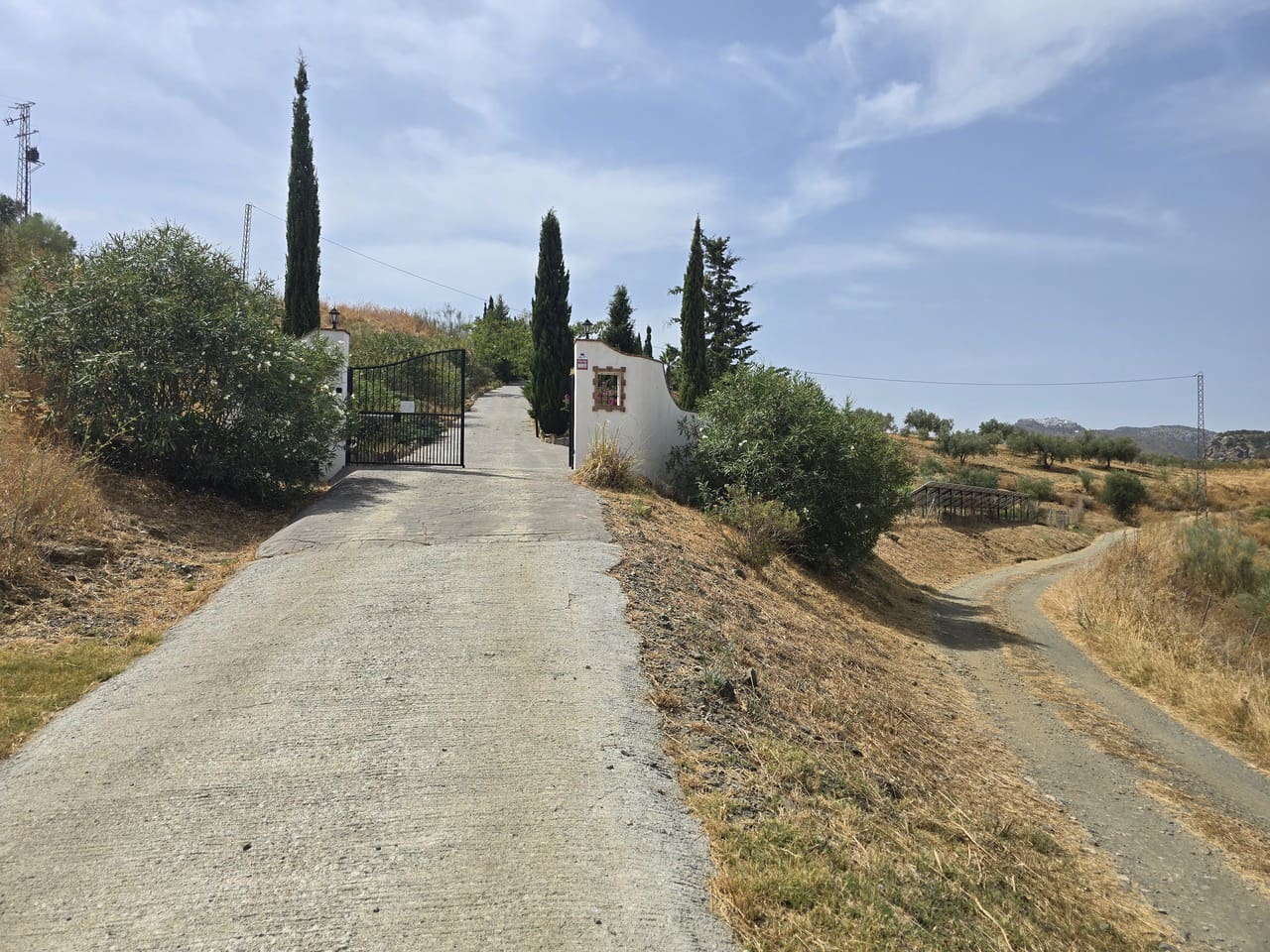 4 soveværelse Villa til salg i Vinuela med swimmingpool garage - € 649.000 (Ref: 9190514)