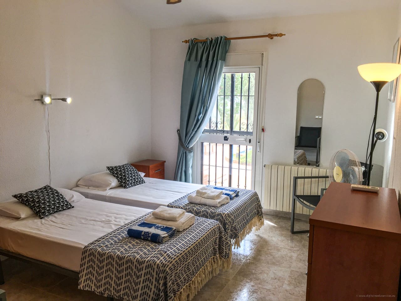 4 soveværelse Villa til salg i Vinuela med swimmingpool garage - € 649.000 (Ref: 9190514)